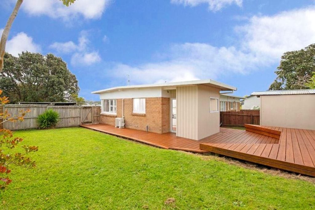 1/33 Rodney Street, Howick, Auckland - Carousel 18