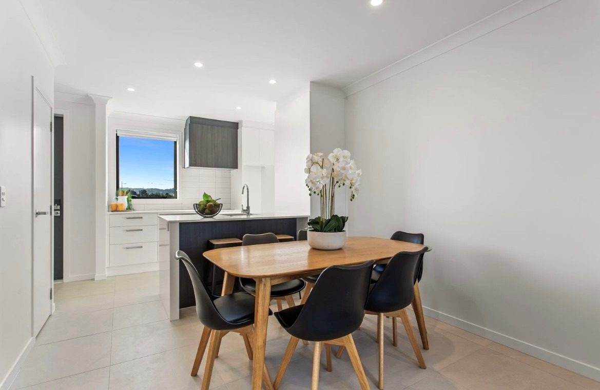 5 Park Green Avenue, Rosehill, Papakura - Carousel 2