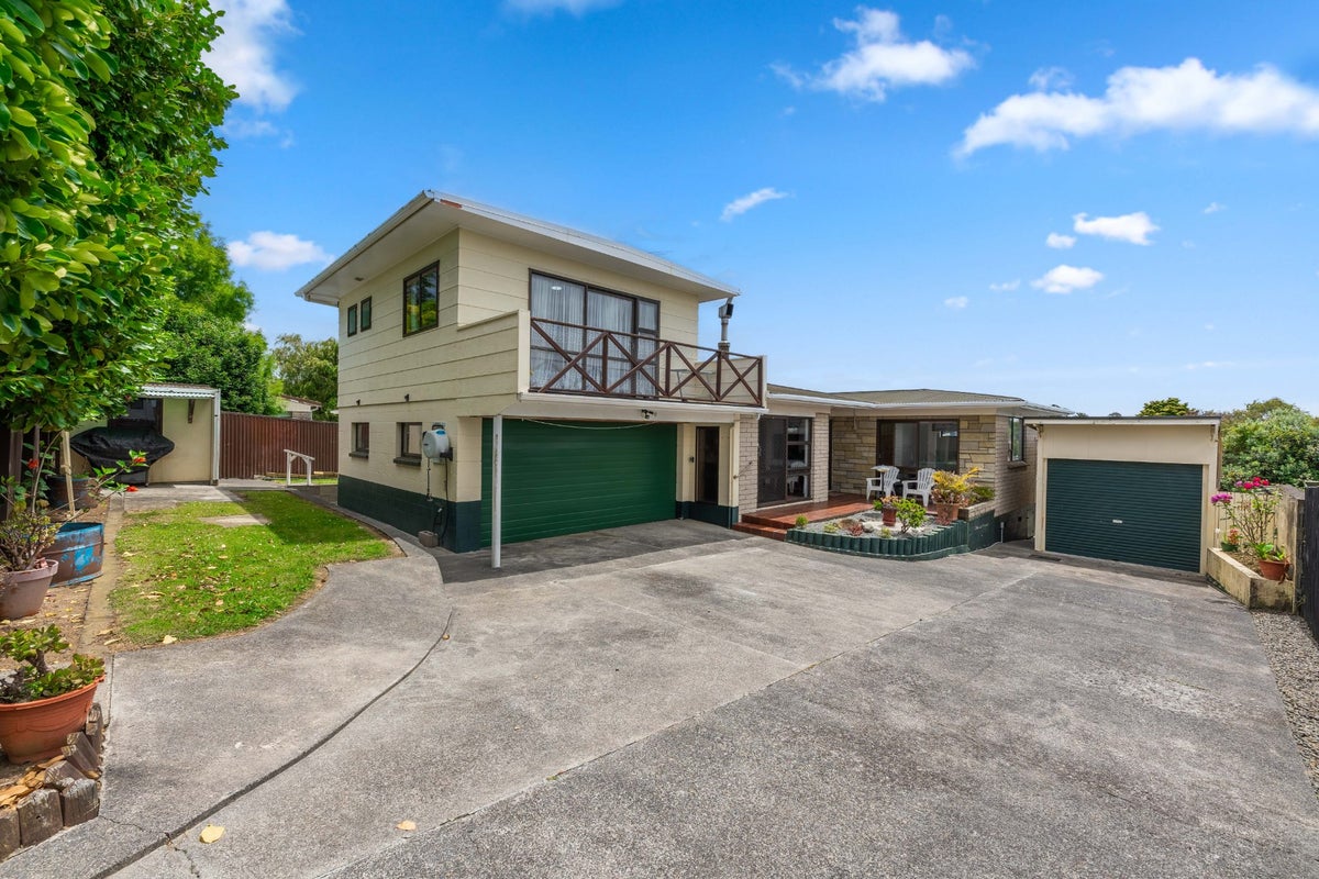 2/46 Woolfield Road, Papatoetoe, Auckland - Carousel 1