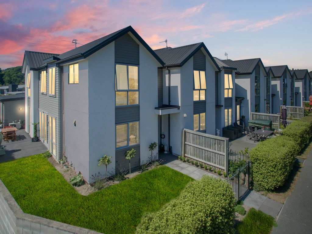 9 Yew Tree Lane, Hillmorton, Christchurch - Carousel 1