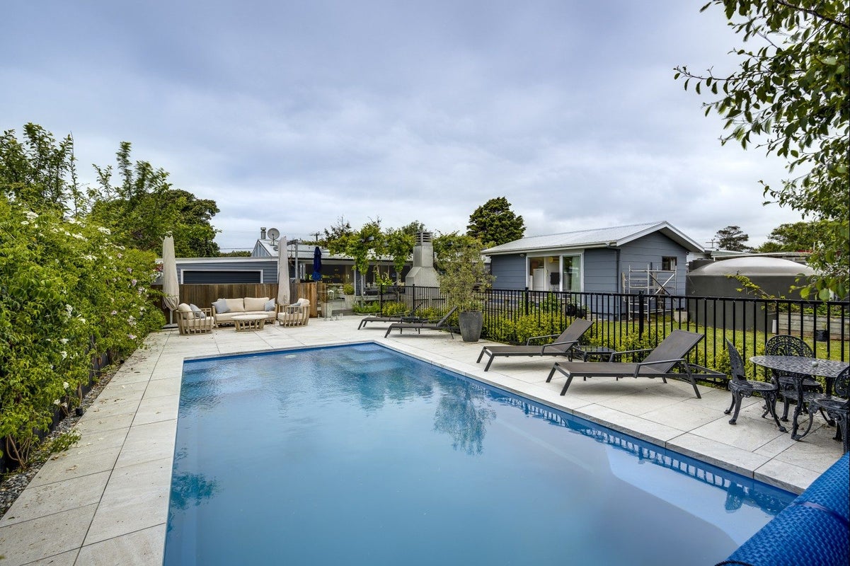 10 Airini Road, Waimarama, Waimarama - Carousel 1