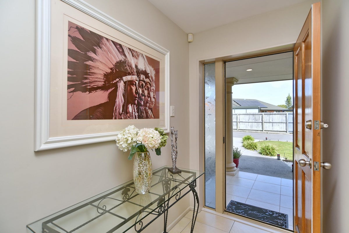 22 Sweet Waters Place, Woolston, Christchurch - Carousel 2