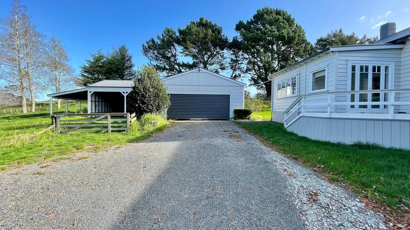 9 Austin Road, Albany - Carousel 24