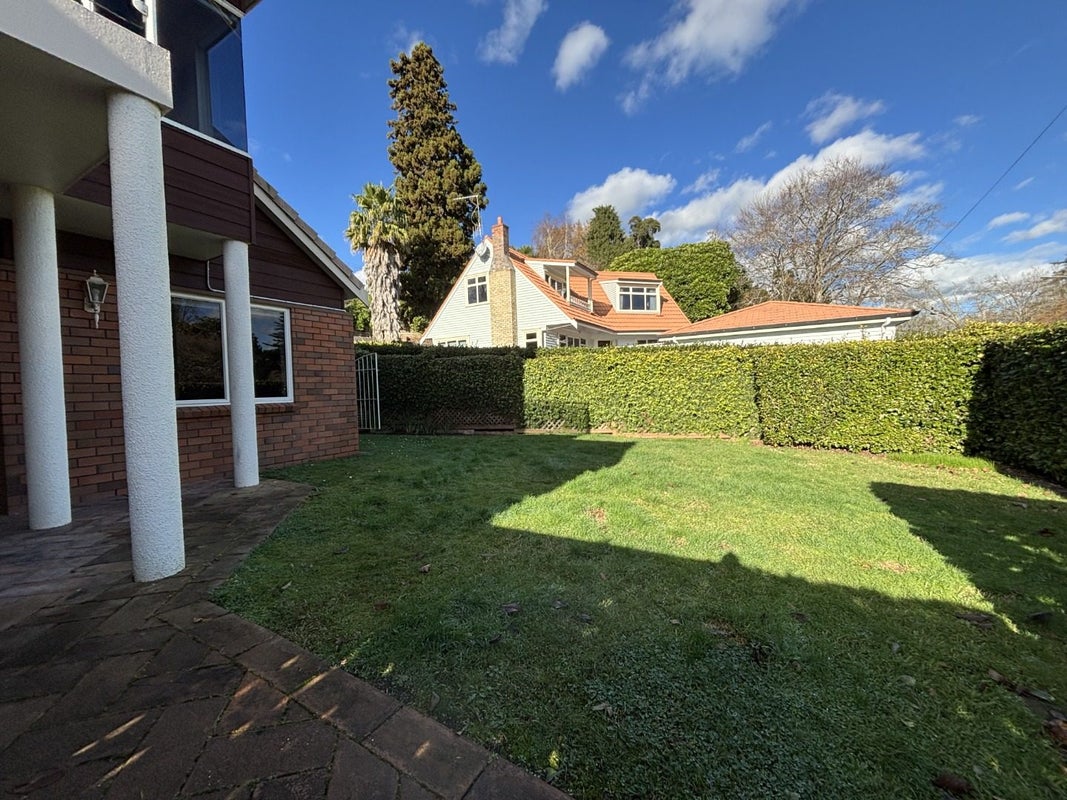 68 Memorial Drive, Hamilton East, Hamilton - Carousel 17