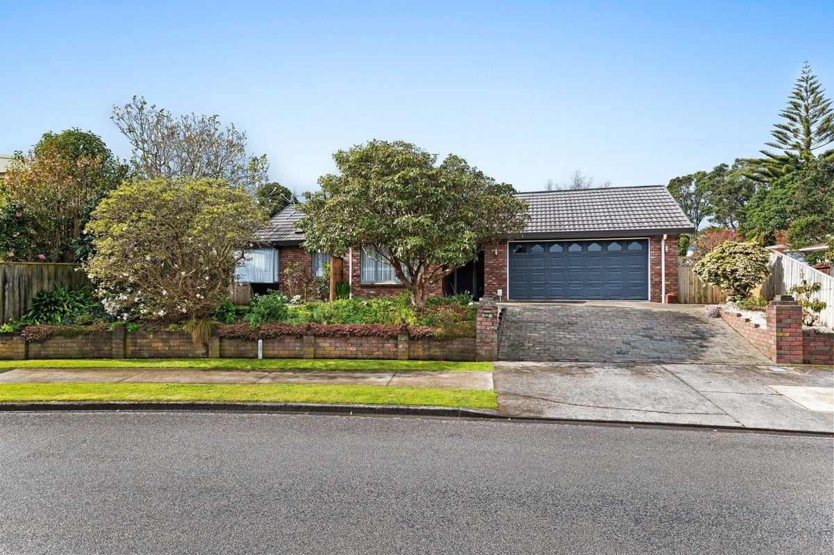 35 Manu Crescent, Upper Vogeltown, New Plymouth - Carousel 1
