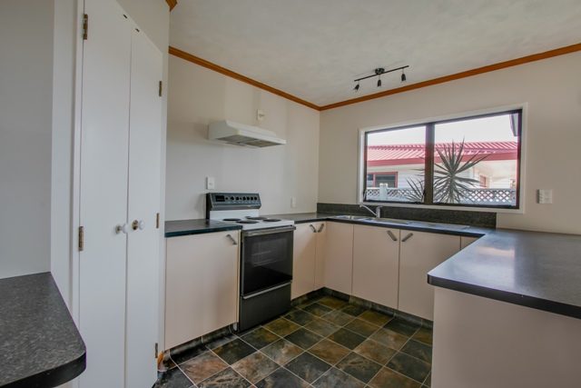 93 Tait Drive, Greenmeadows, Napier - Carousel 2