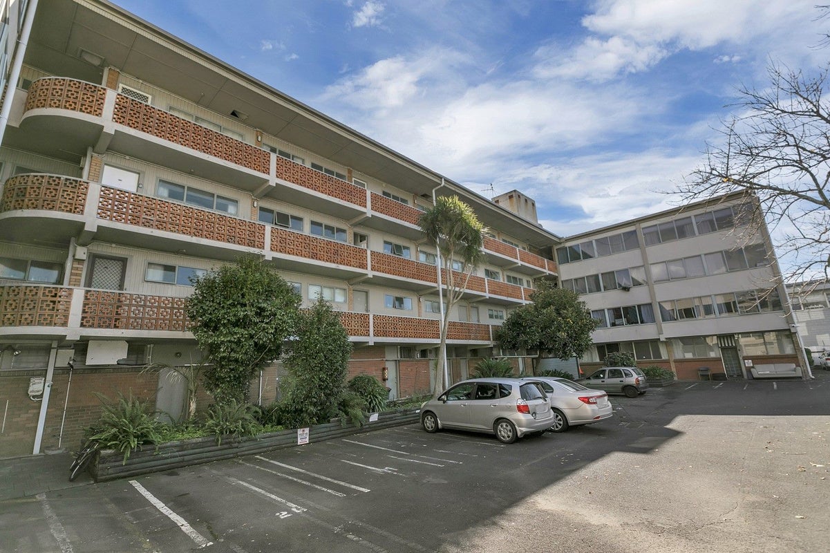 1J/94 Dominion Road, Mount Eden, Auckland - Carousel 13