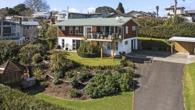 11 Otumoetai Road, Judea, Tauranga - Carousel 1