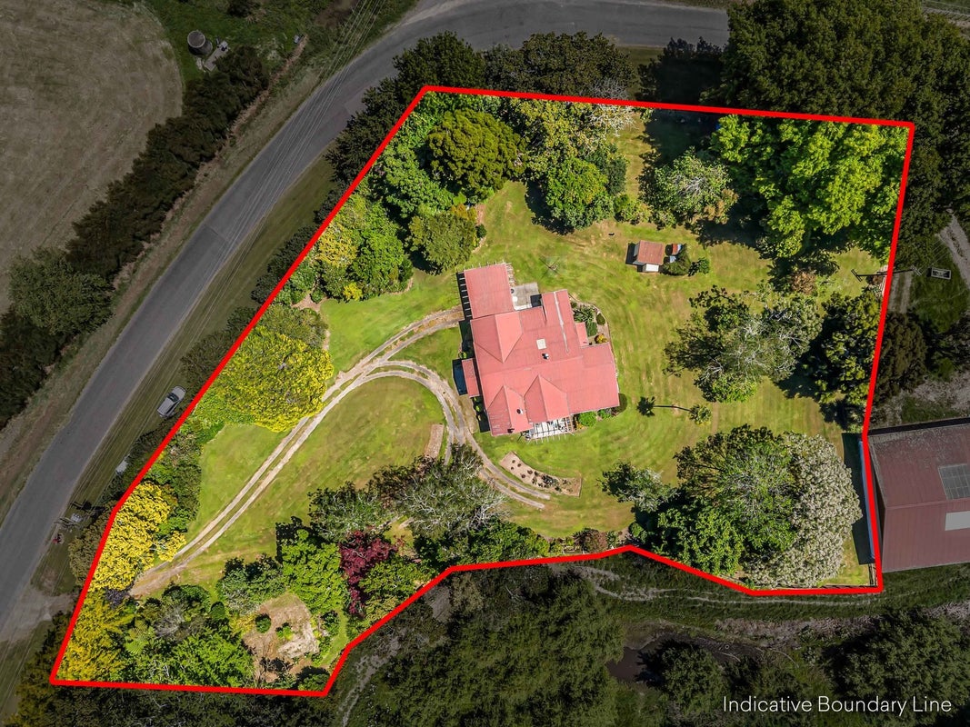 30 Colebrook Road, Edgecumbe, Whakatane - Carousel 2