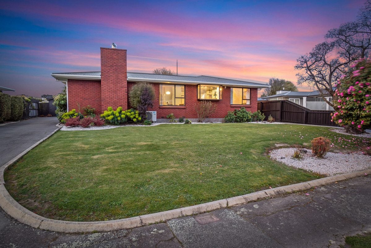 10 Charles Upham Avenue, Hillmorton, Christchurch - Carousel 1