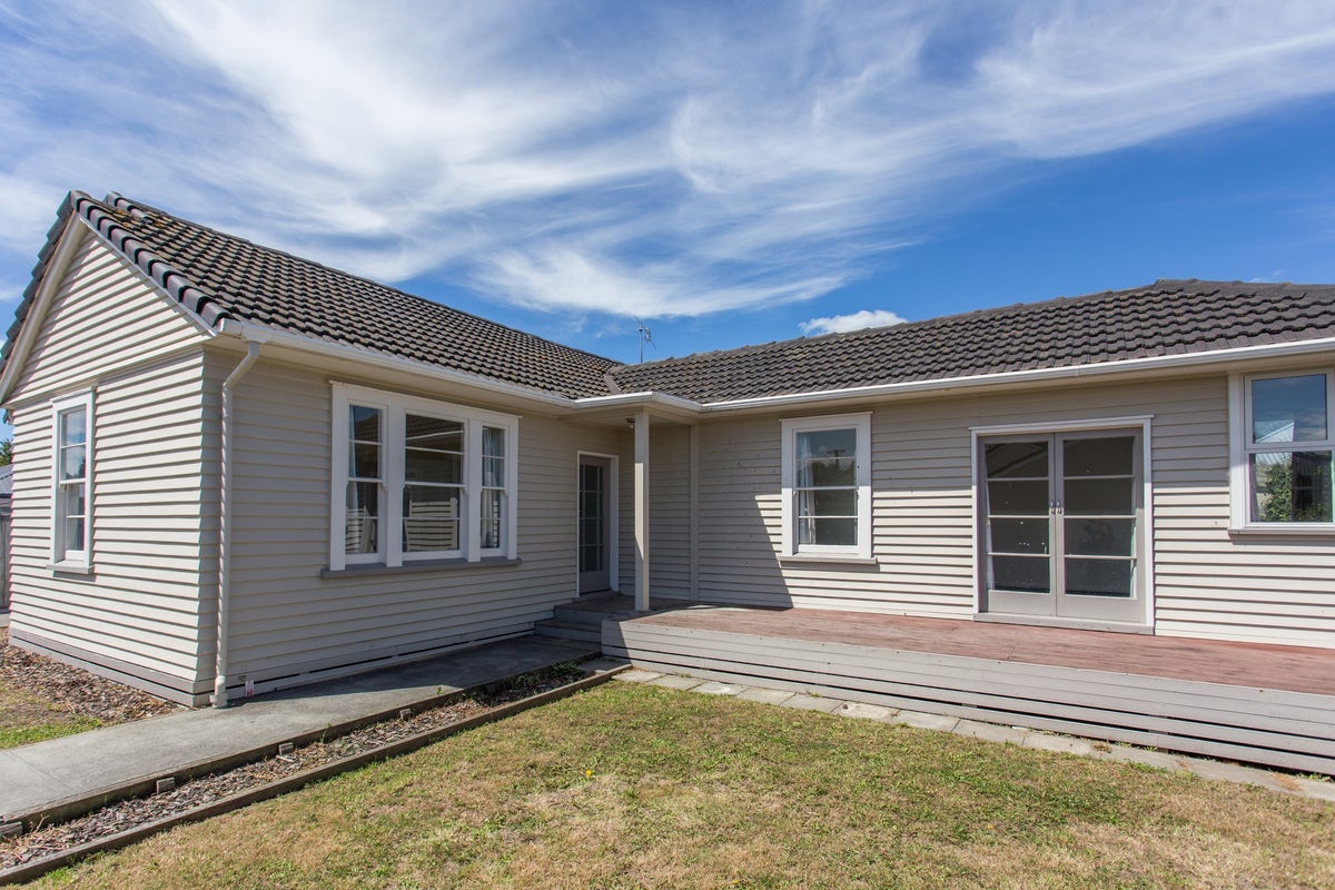 18 Hay Street, Bromley, Christchurch - Carousel 1