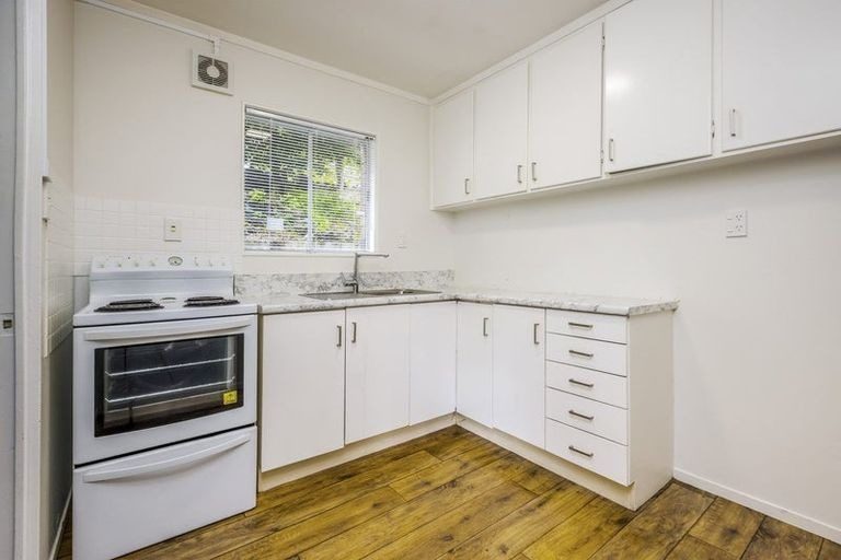 6/50 Wynyard Road, Mount Eden, Auckland - Carousel 2