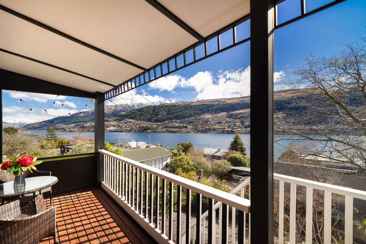 242 Peninsula Road, Kawarau Falls, Queenstown - Carousel 1