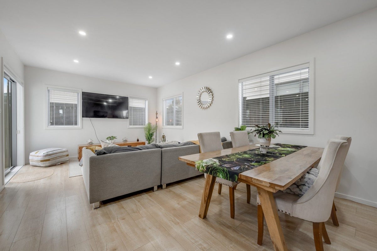 49C Elliot Street, Howick, Auckland - Carousel 1