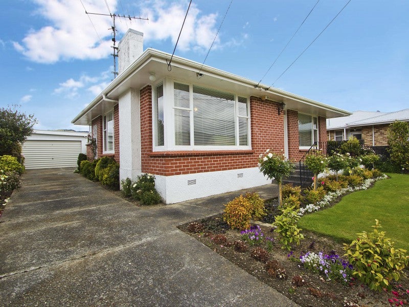 142 Taita Drive, Avalon, Lower Hutt - Carousel 1