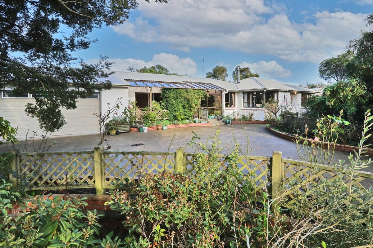 215 Drysdale Road, Myross Bush - Carousel 2