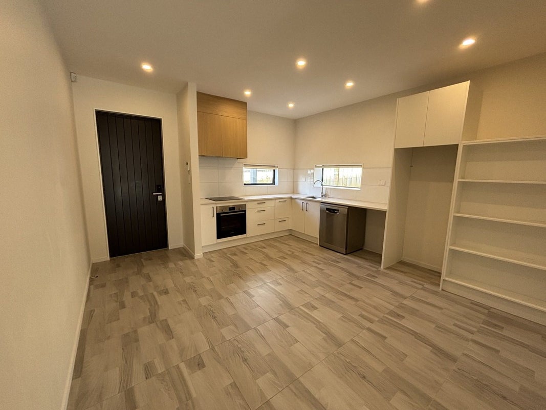4/22 Fitzgerald Road, Mount Wellington, Auckland - Carousel 2