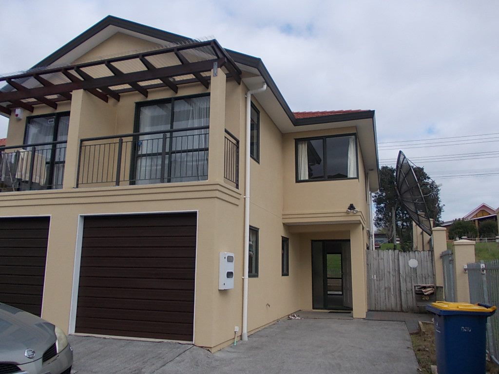 26/8 Margan Avenue, New Lynn, Auckland - Carousel 1