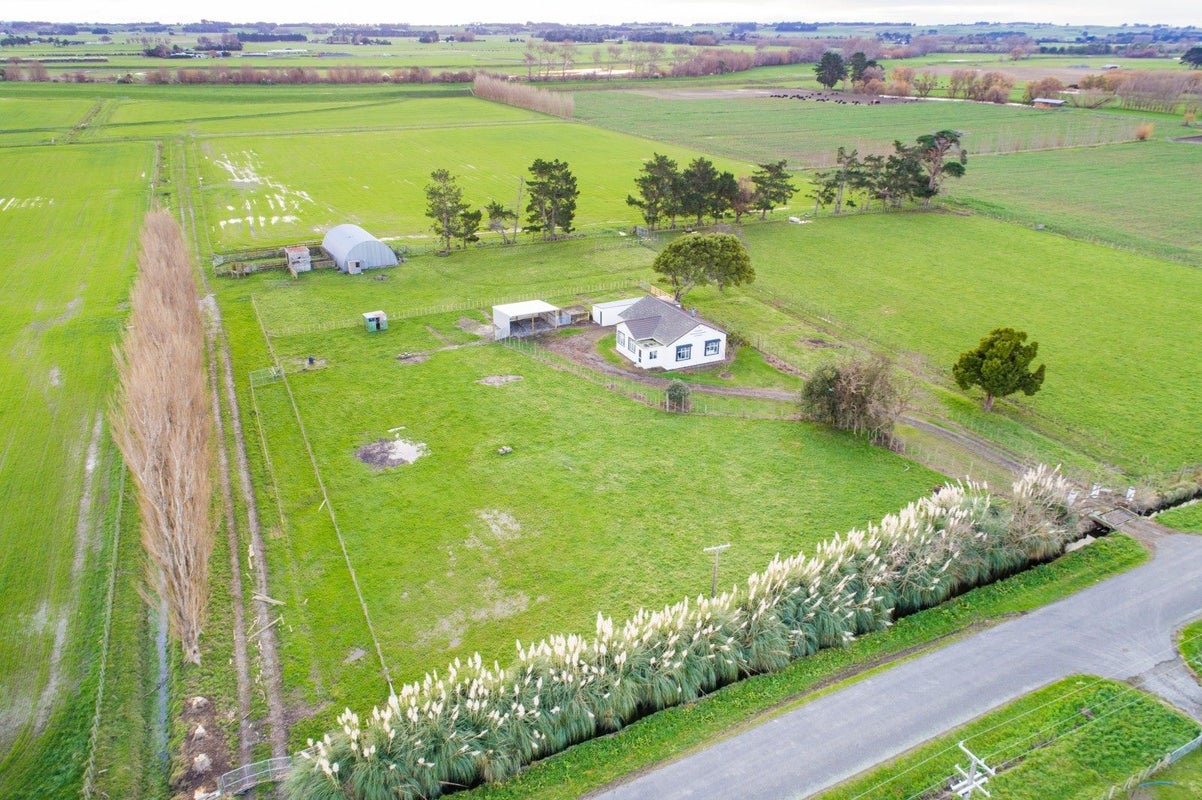 278 Oroua Road, Kairanga, Palmerston North - Carousel 31