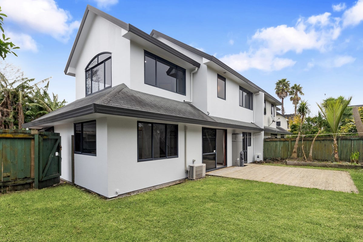 186A Rosebank Road, Avondale, Auckland - Carousel 1