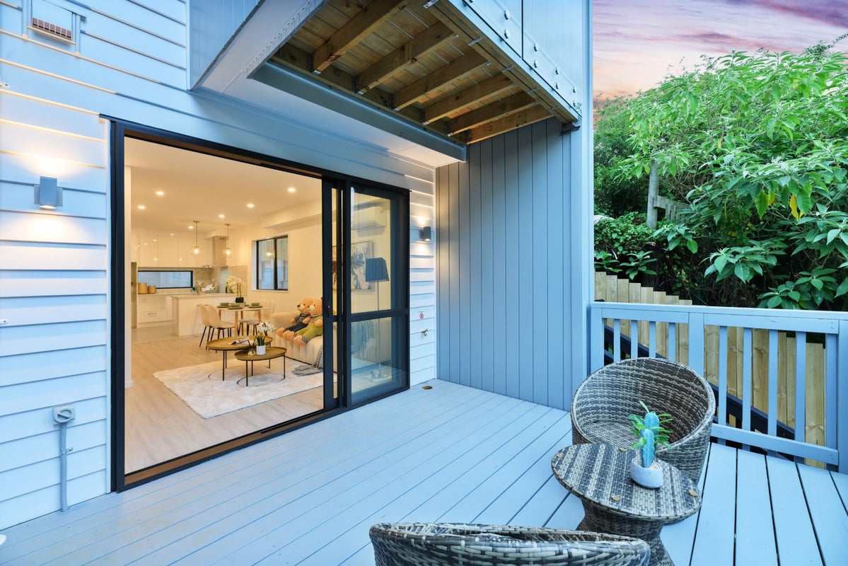 15E Tabitha Crescent, Henderson, Auckland - Carousel 24
