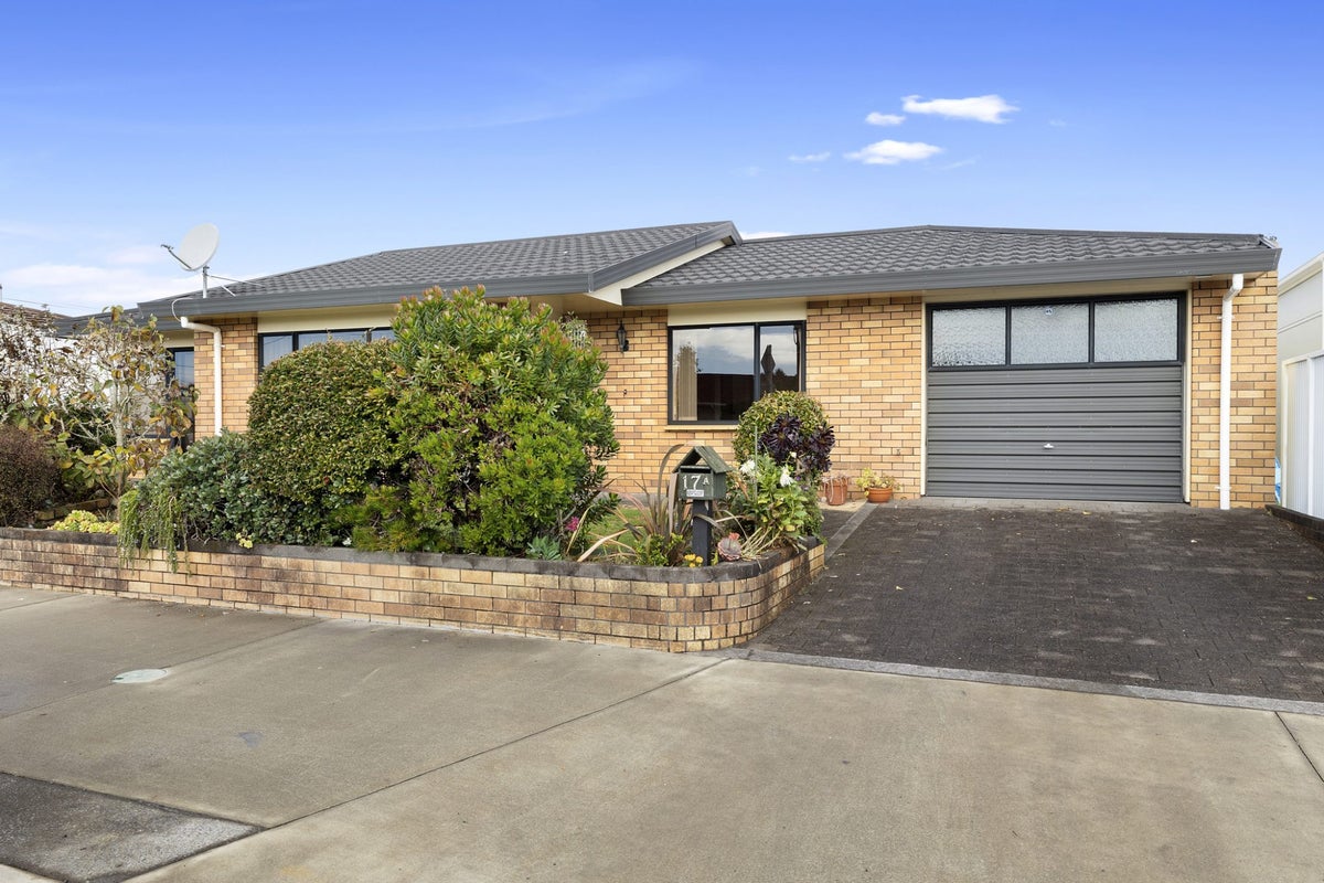 17A Huatoki Street, Vogeltown, New Plymouth - Carousel 18