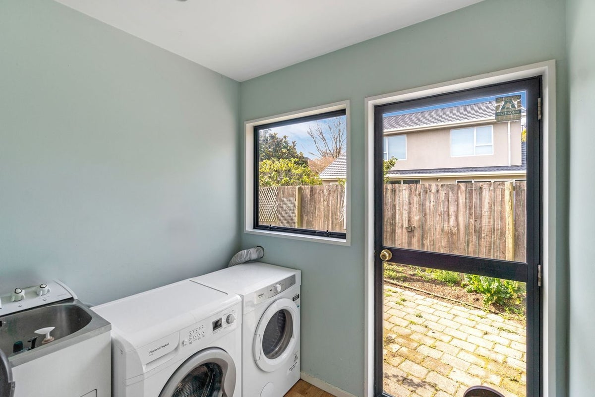 9 Buscot Gate, Avonhead, Christchurch - Carousel 9