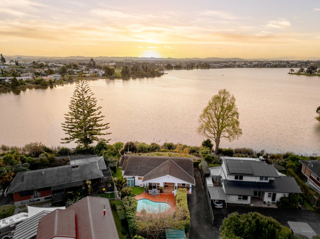 132A Pembroke Street, Hamilton Lake, Hamilton - Carousel 2