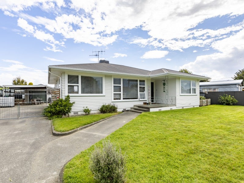 3 Armour Place, Onekawa, Napier - Carousel 1