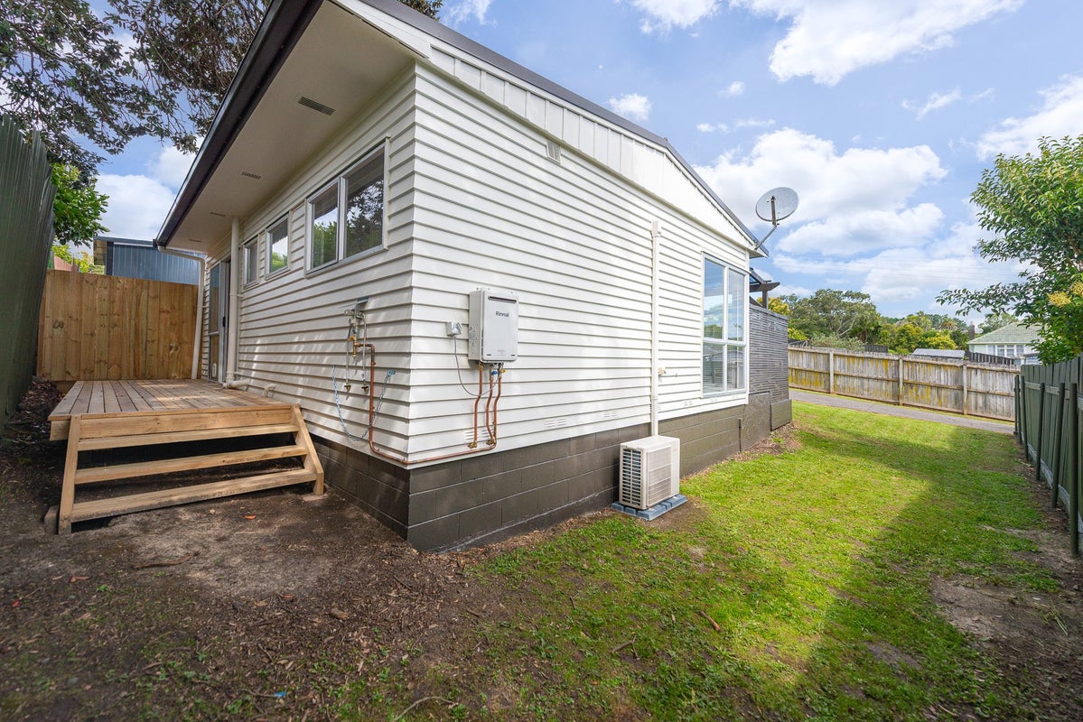 1/14 Makiri Street, Helensville, Auckland - Carousel 12