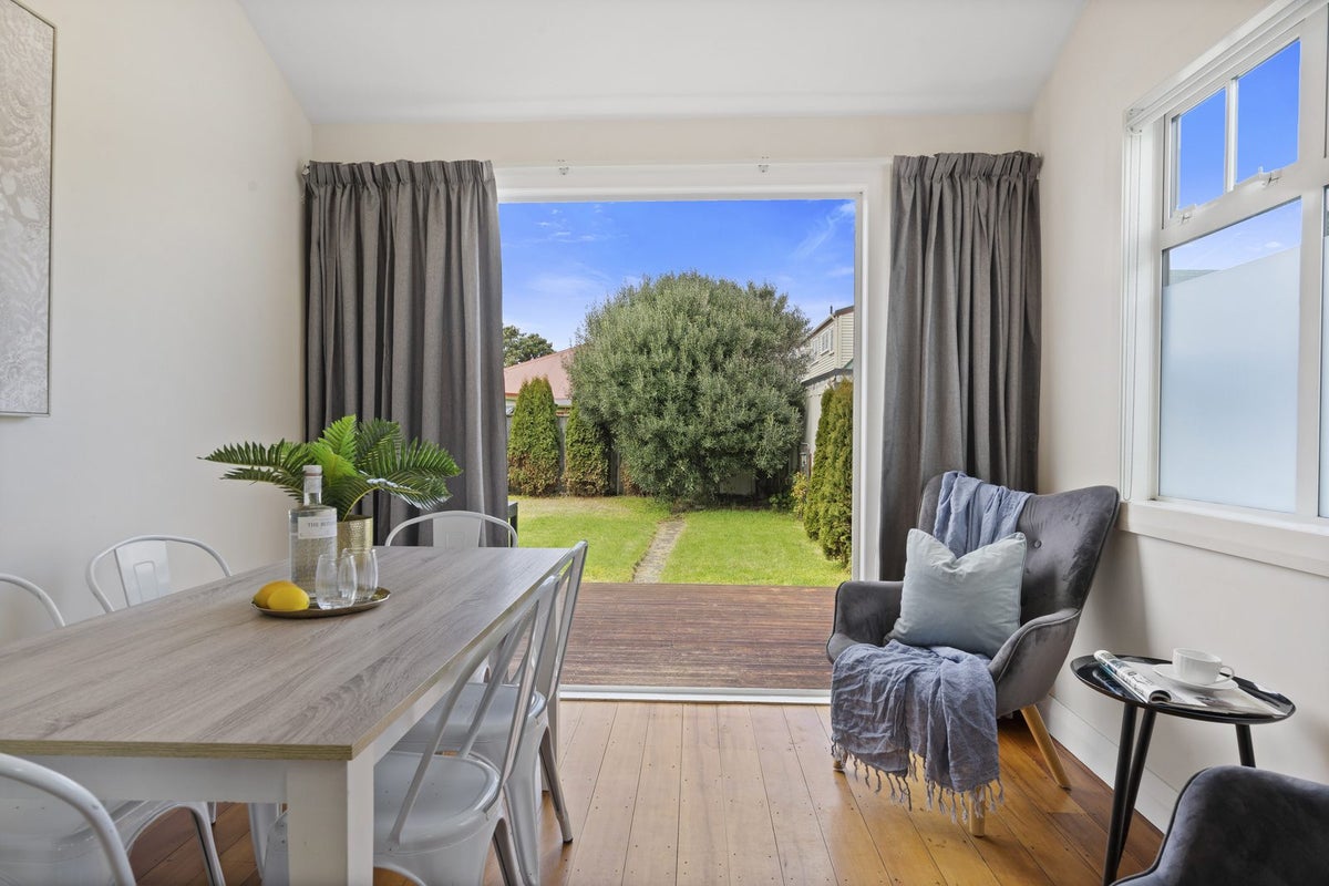 6 Queen Street, Petone, Lower Hutt - Carousel 2