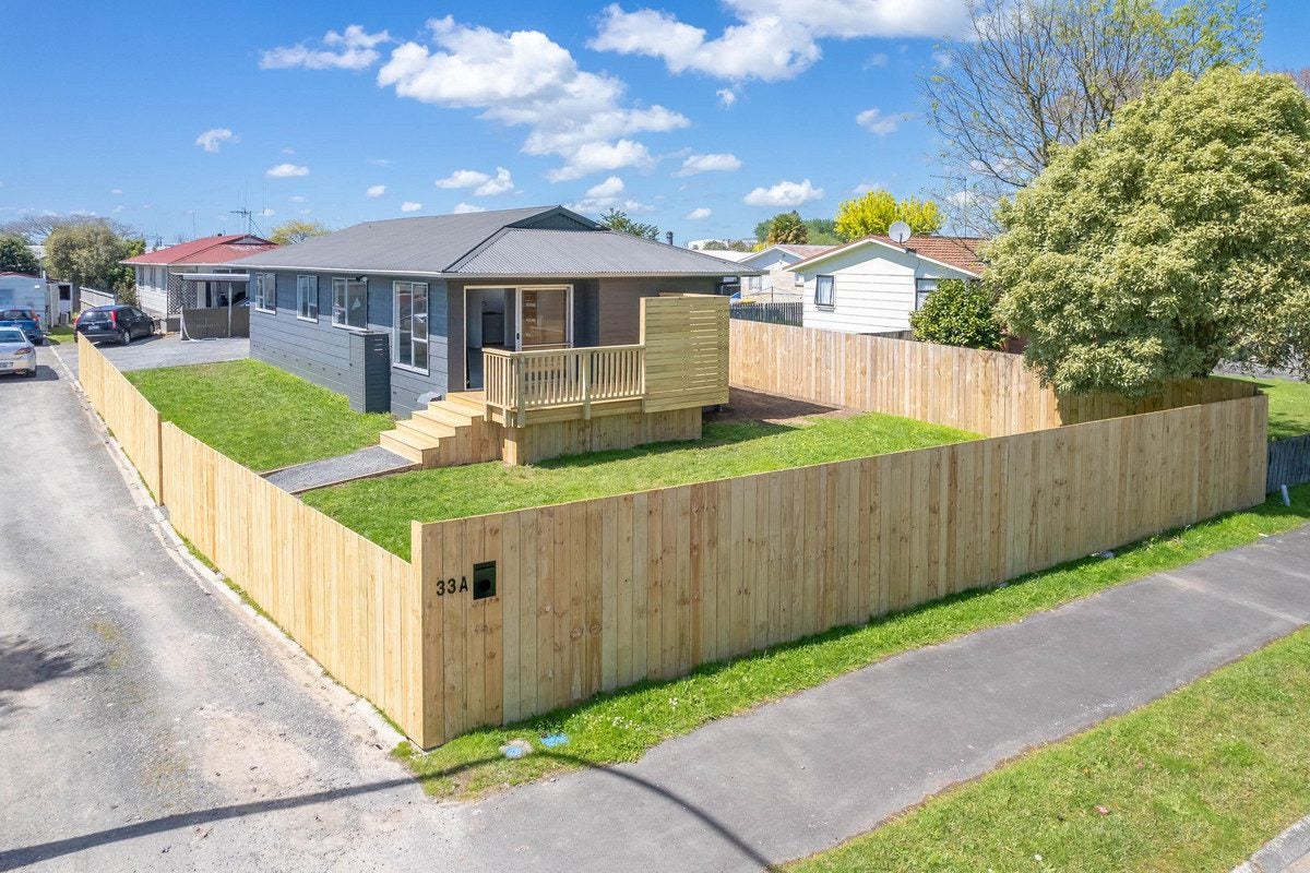 33A Lethborg Street, Dinsdale, Hamilton - Carousel 1