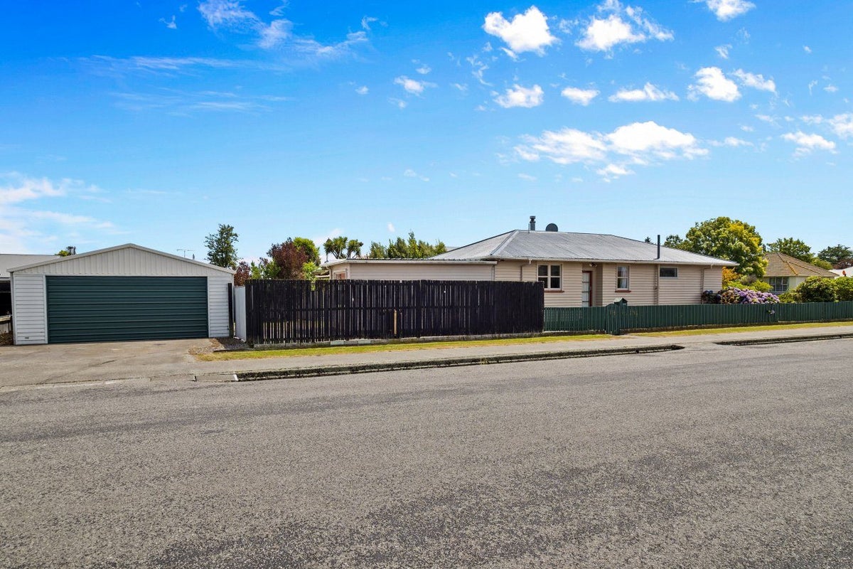 50 Wellington Street, Hampstead, Ashburton - Carousel 17