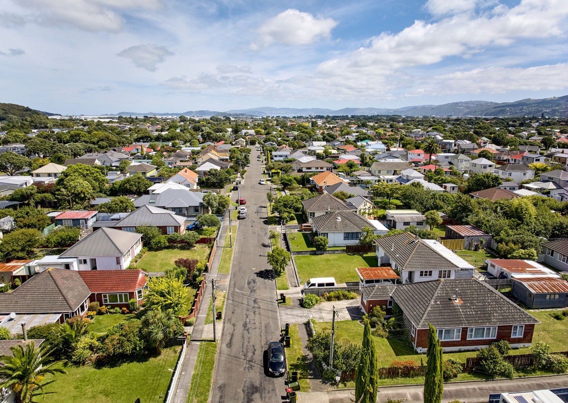 33 Haig Street, Waterloo, Lower Hutt - Carousel 21