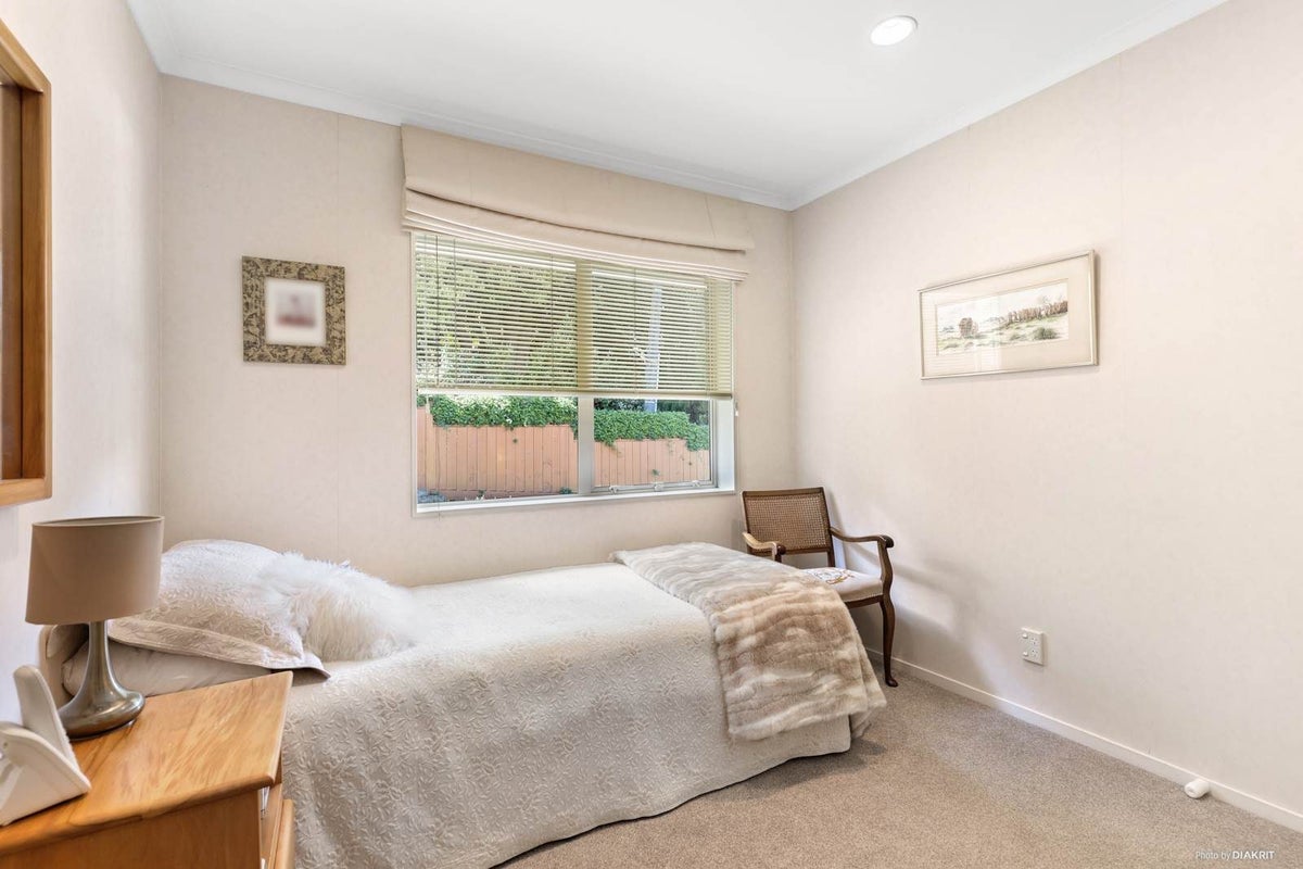 1/67 Pah Road, Epsom, Auckland - Carousel 15