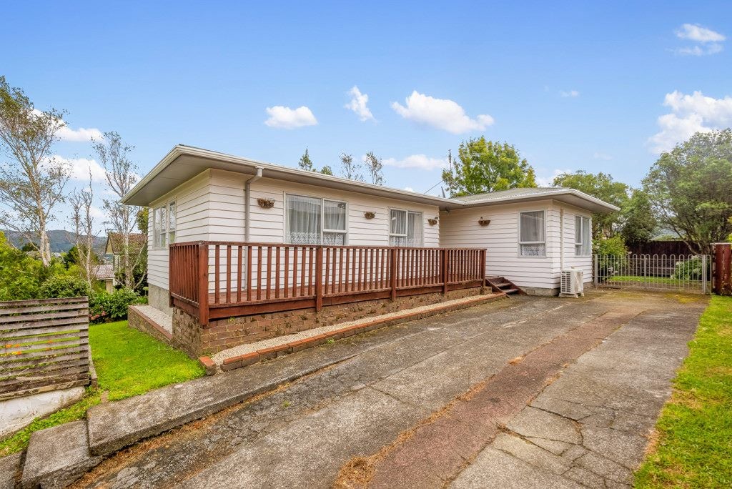 49 Lord Street, Stokes Valley, Lower Hutt - Carousel 16