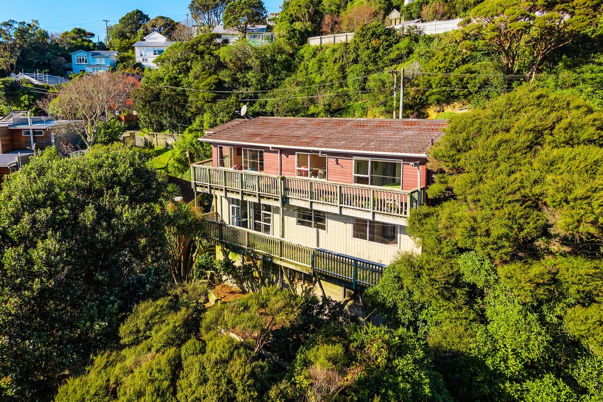 10 Mairangi Road, Wadestown, Wellington - Carousel 2
