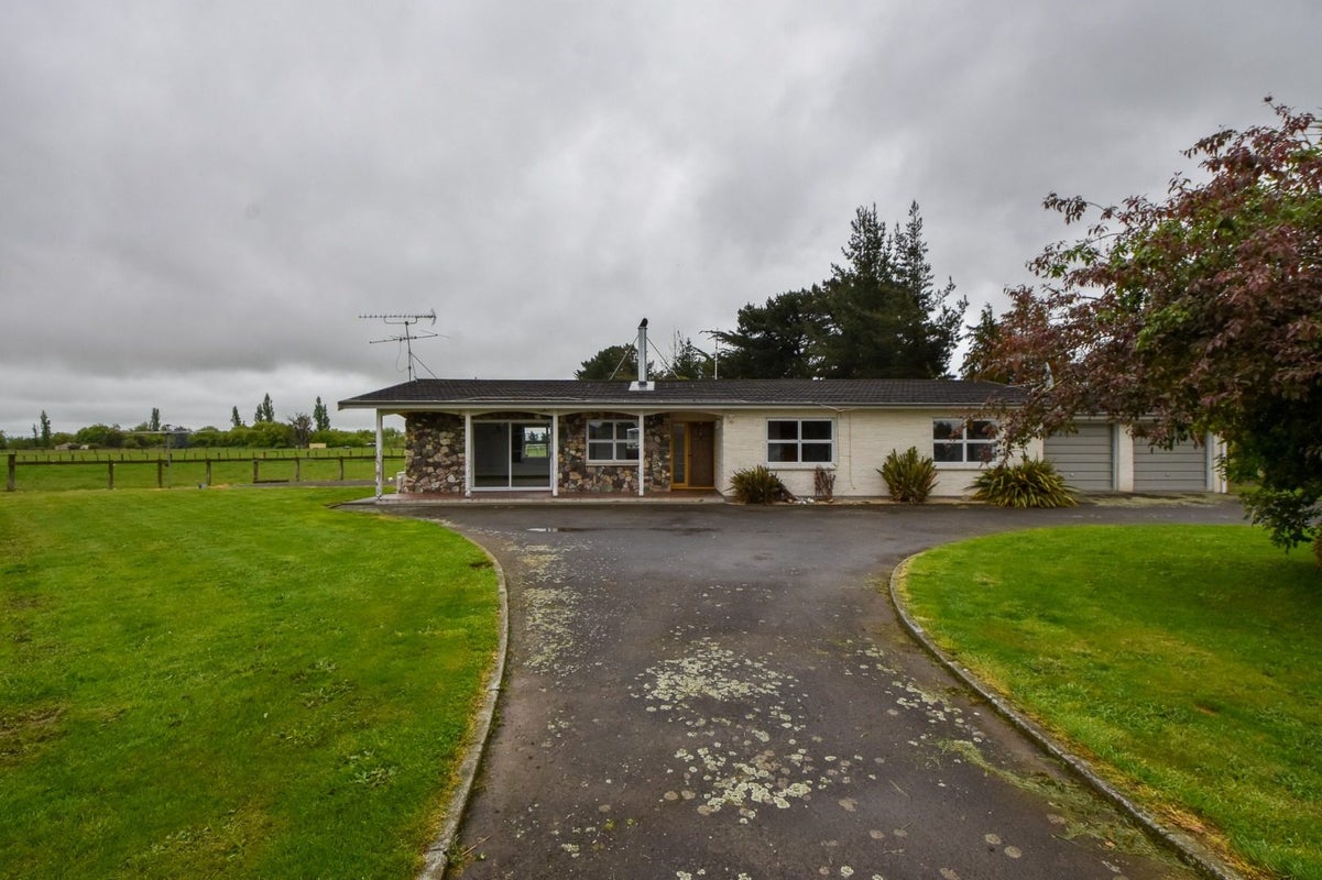75 Solway Crescent, Solway, Masterton - Carousel 1