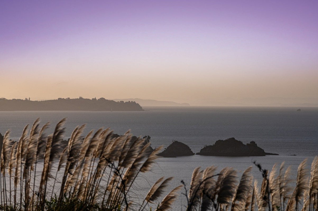 11 Hauraki Road, Oneroa, Waiheke Island - Carousel 2