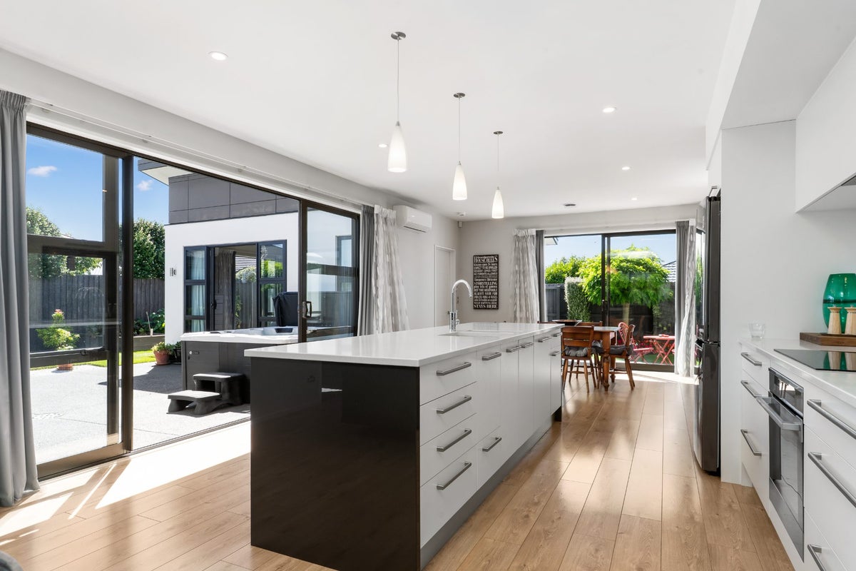 1 Bargrove Close, Halswell, Christchurch City, Canterbury - Carousel 2