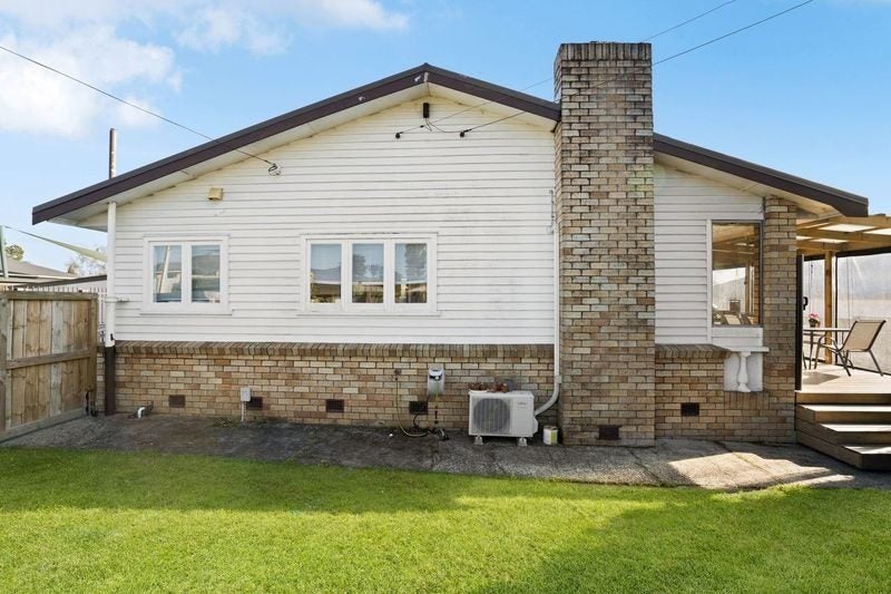 68 Storey Avenue, Forest Lake, Hamilton - Carousel 2