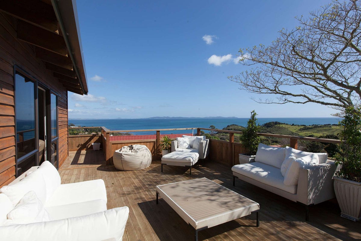 26 Bay View Road, Cable Bay, Cable Bay - Carousel 1
