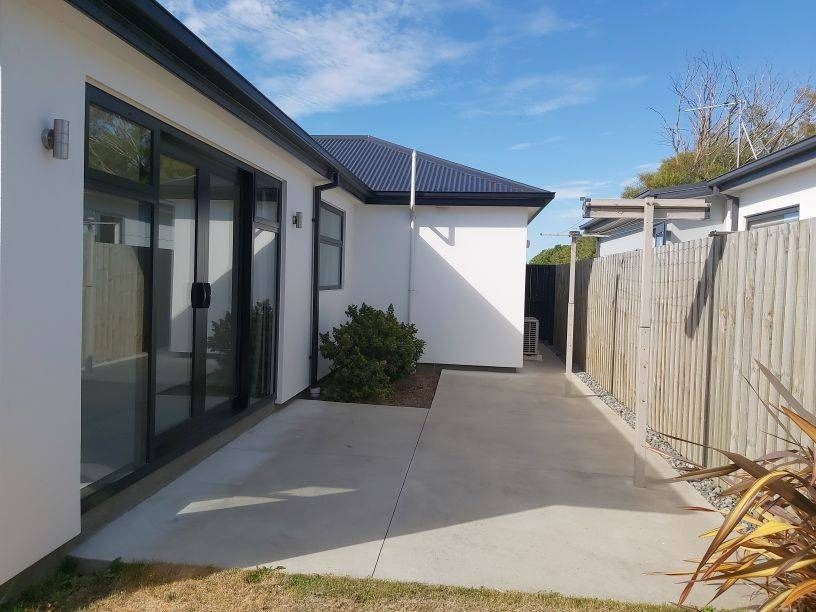 2 Borderdale Street, Belfast, Christchurch - Carousel 11