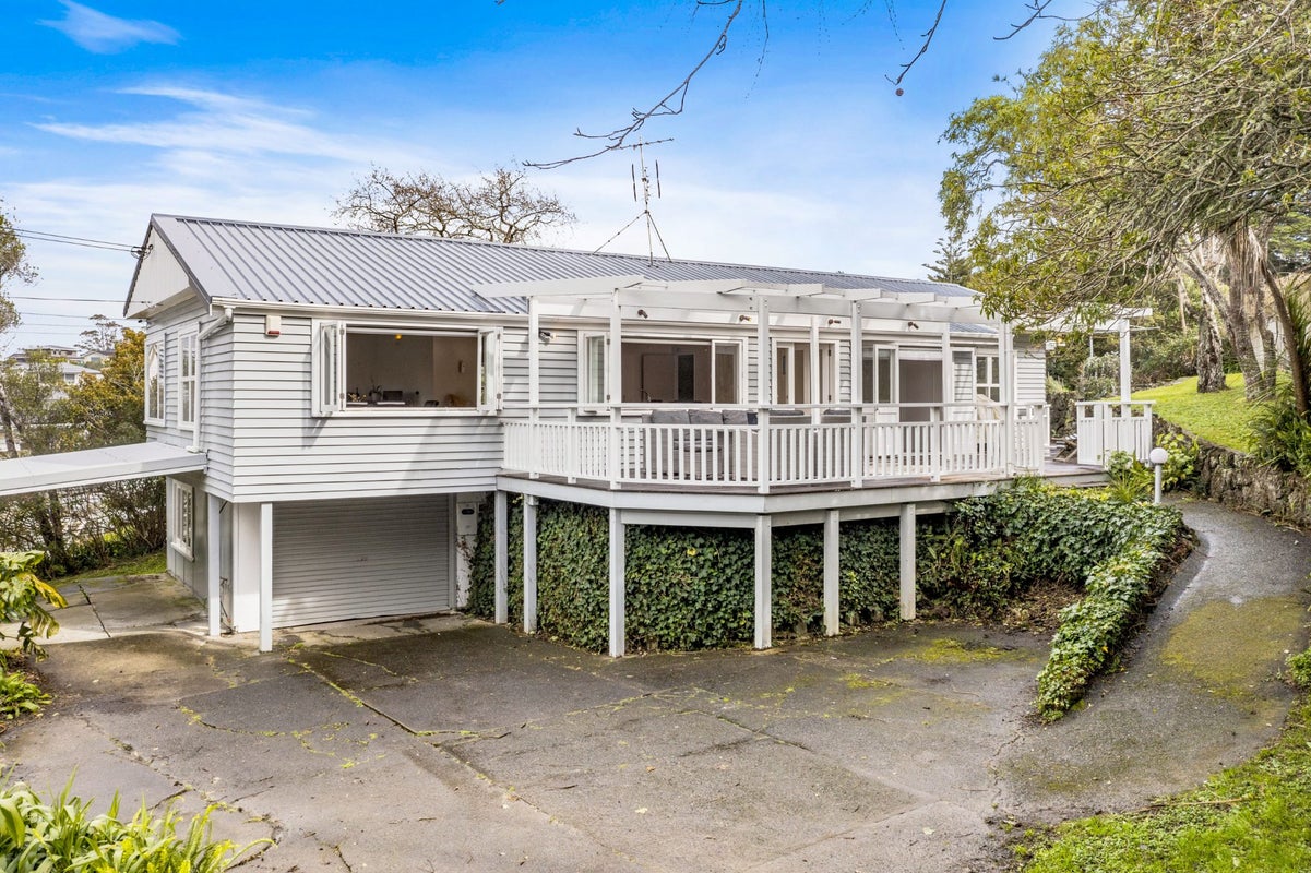 71 Cockle Bay Road, Cockle Bay, Auckland - Carousel 2