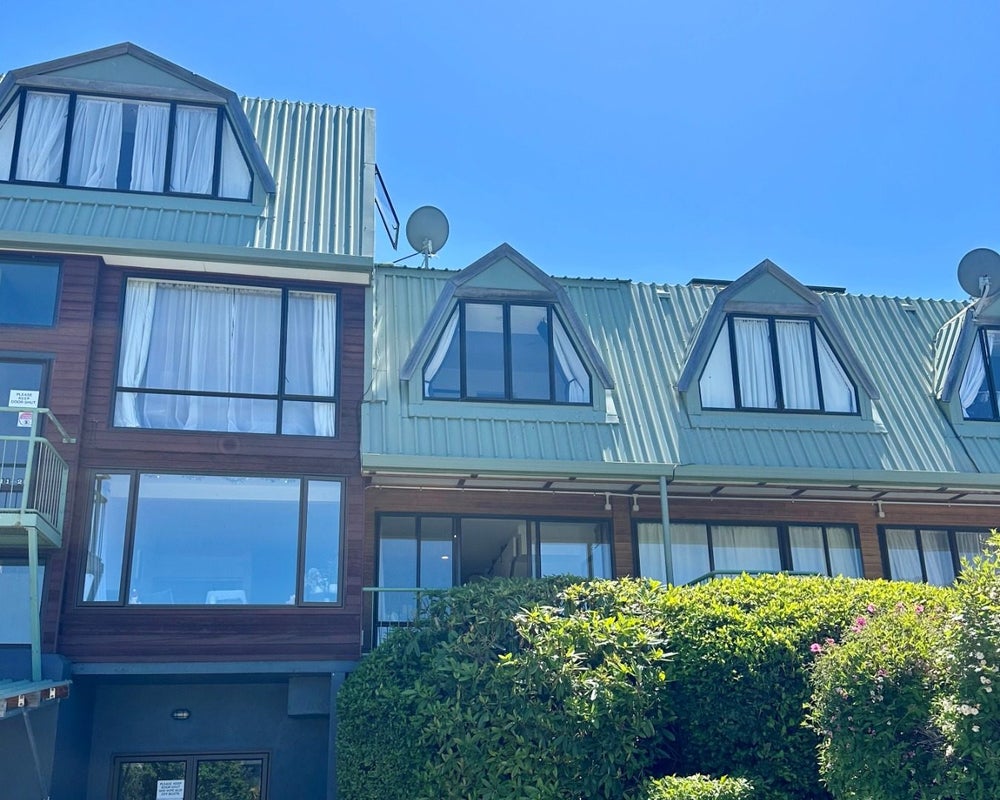 10/43 GOLDRIDGE WAY, FRANKTON RD, QUEENSTOWN - Carousel 1