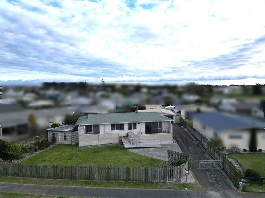 20 Thomas Place, Foxton Beach, Foxton - Carousel 36
