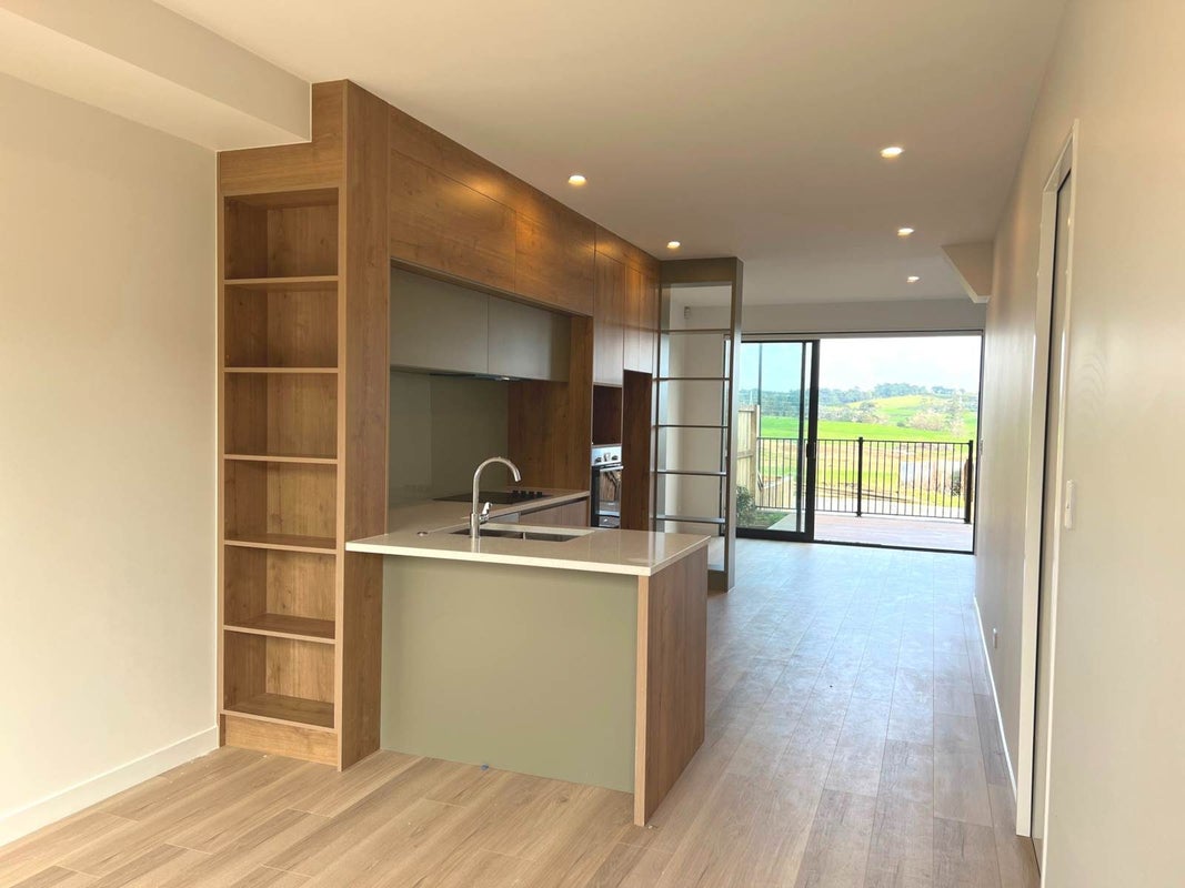 94 Tarapuka Road, Westgate, Auckland - Carousel 1