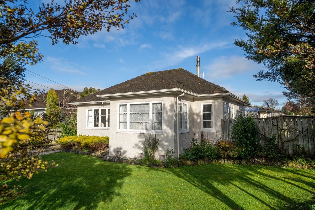 2 Mary Street, Redwoodtown, Blenheim - Carousel 1