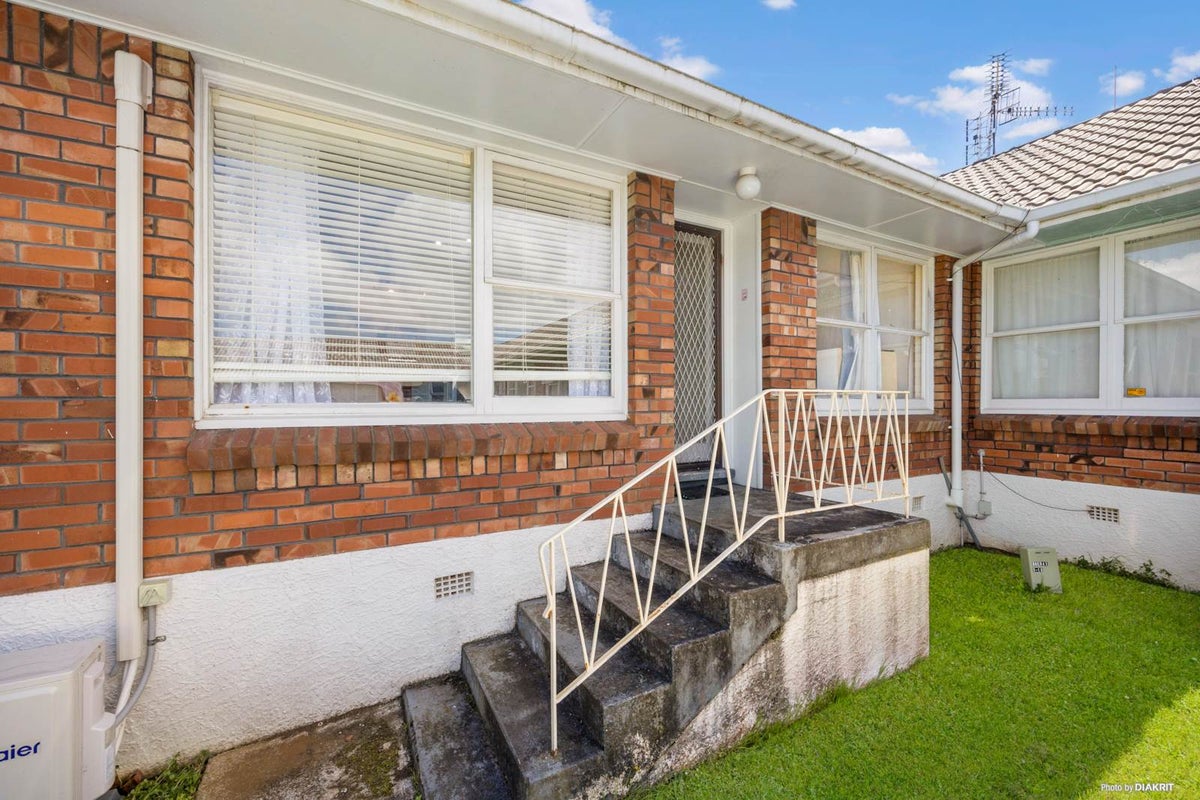 2/83 Symonds Street, Onehunga, Auckland - Carousel 1