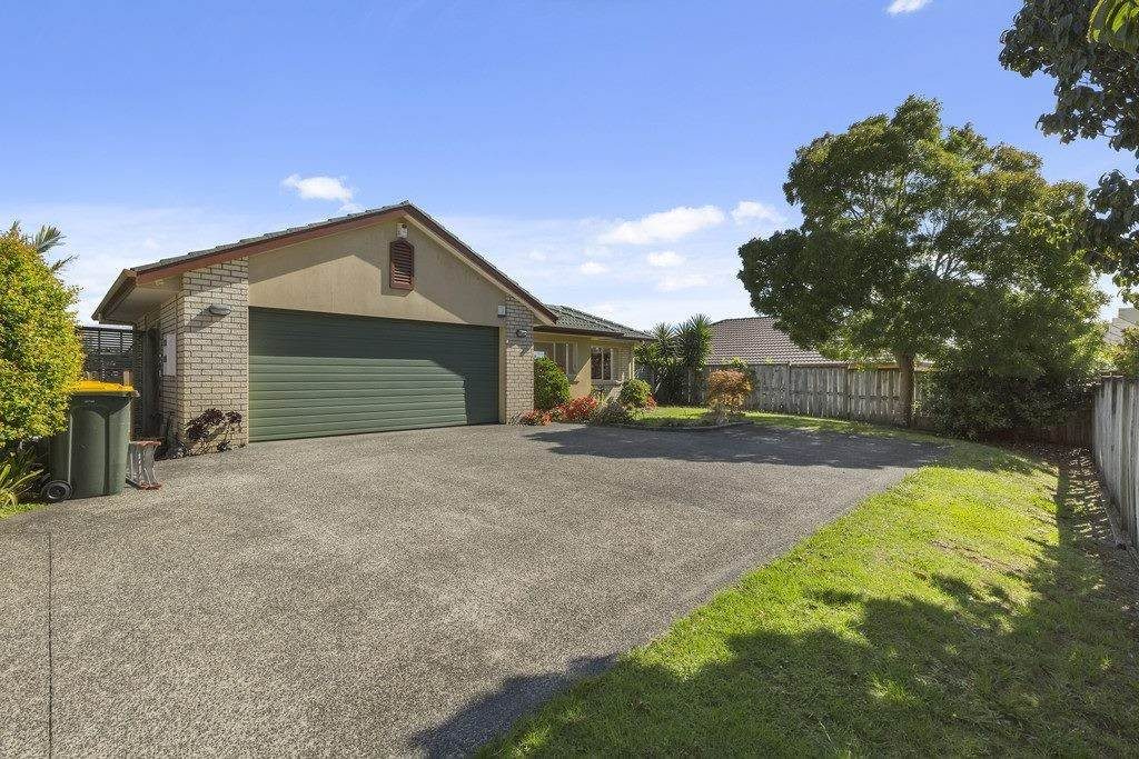 9 Lantern Court, Henderson, Auckland - Carousel 2